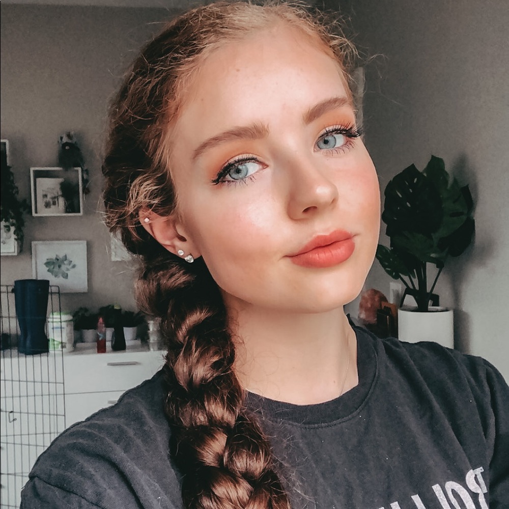 Meet your Posher, Kallee